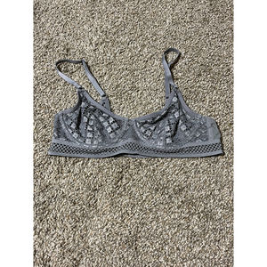 ADORE ME Lace Bra with Underwire - Size 32C